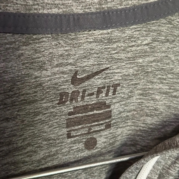Nike Dri-Fit Athletic Athleisure Gym Running Half Zip Pullover Gray Size Small - Picture 2 of 6